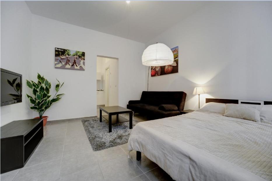 Tel Aviving - Apartments By The Beach Esterno foto