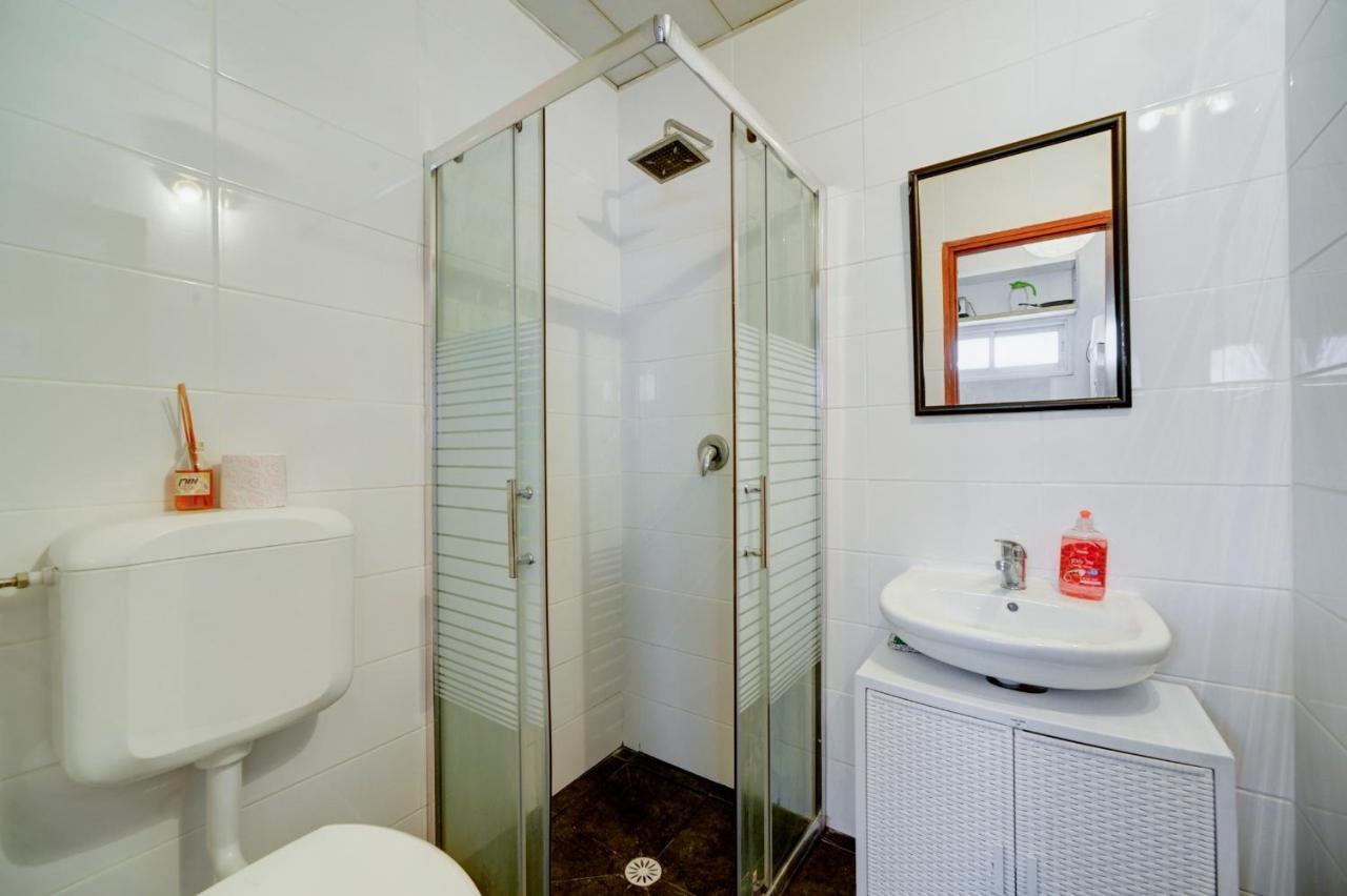 Tel Aviving - Apartments By The Beach Esterno foto